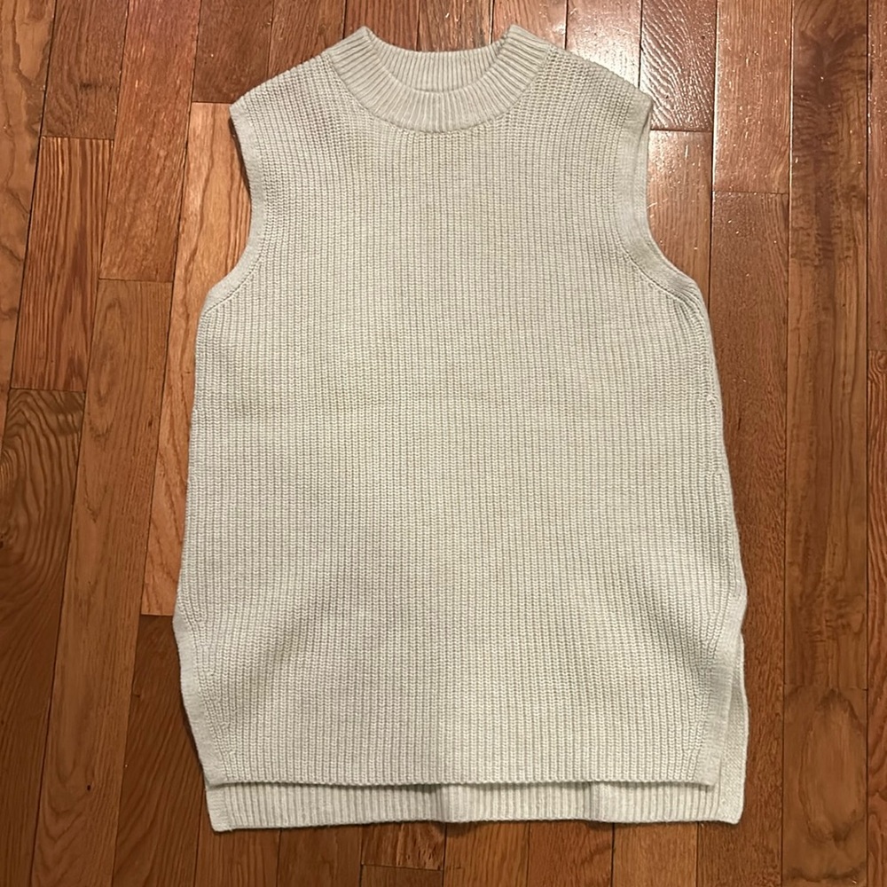 Sweater Vest